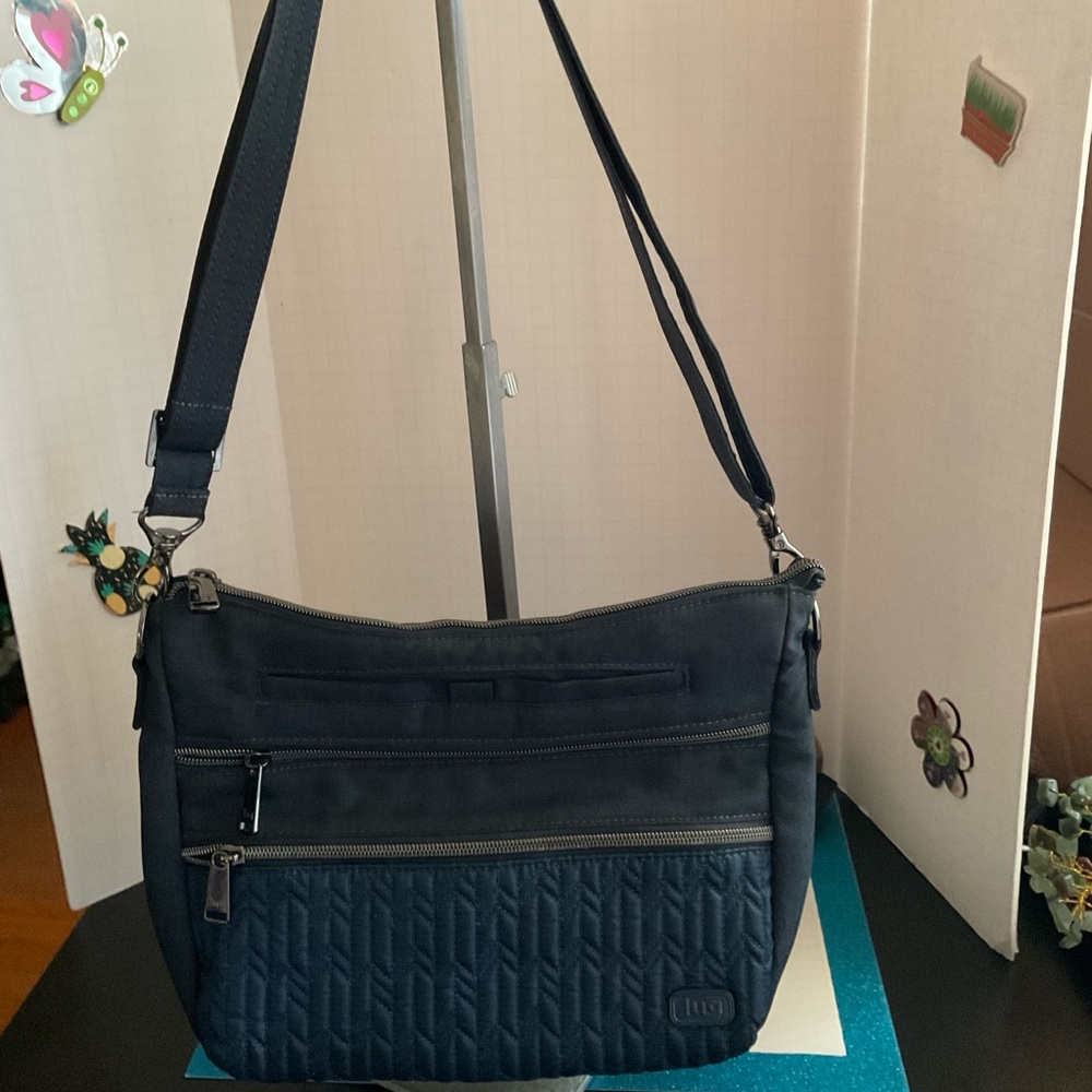 Lug Crossbody Handbag (Slider)